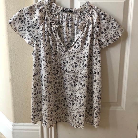 Banana Republic Tops - Banana Republic Women’s top